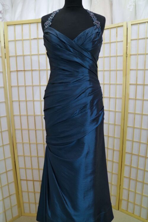 Báli ruha a Golden Rose ruhaszalonban – deep blue