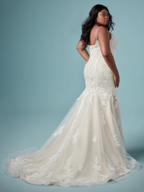 Glorietta Lynette – Maggie Sottero menyasszonyi ruha (hátulról)