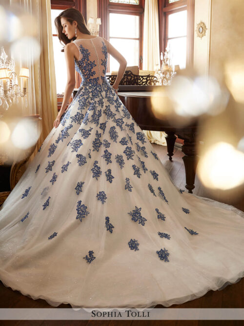 Ciel – Sophia Tolli menyasszonyi ruha (hátulról)