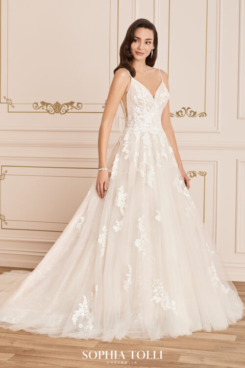 Y12016 Florentina - Sophia Tolli esküvői ruha
