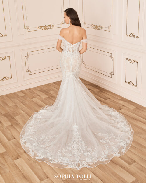 Y12033 Clarissa - Sophia Tolli esküvői ruha