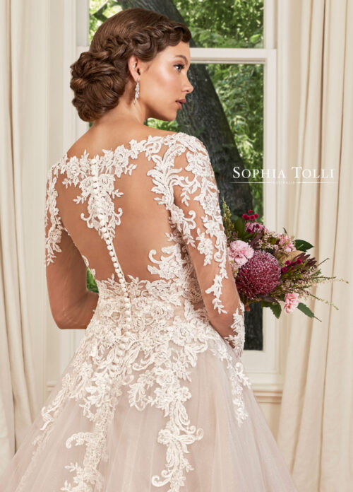 Stephanie Grace – Golden Rose Plus Size menyasszonyi ruha