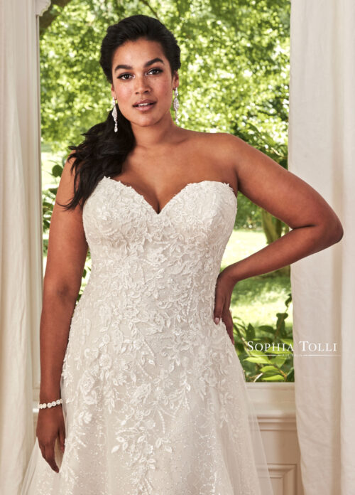 Y21992 Avery - Sophia Tolli esküvői ruha Y21992 Avery - Sophia Tolli esküvői ruha