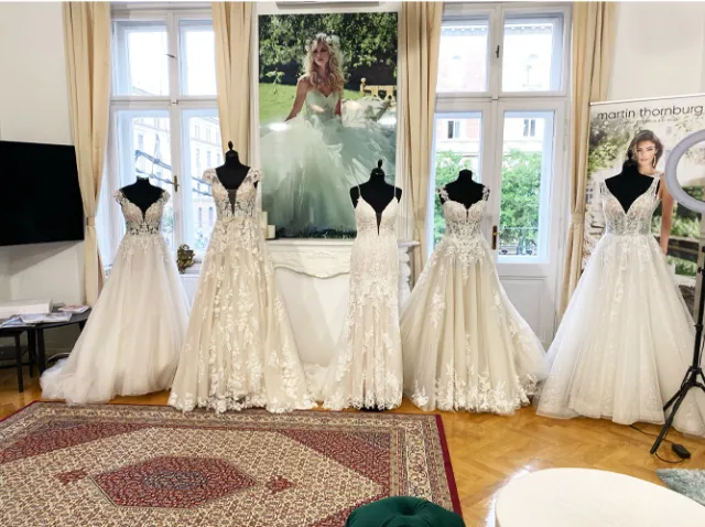 A Golden Rose esküvői ruhaszalon